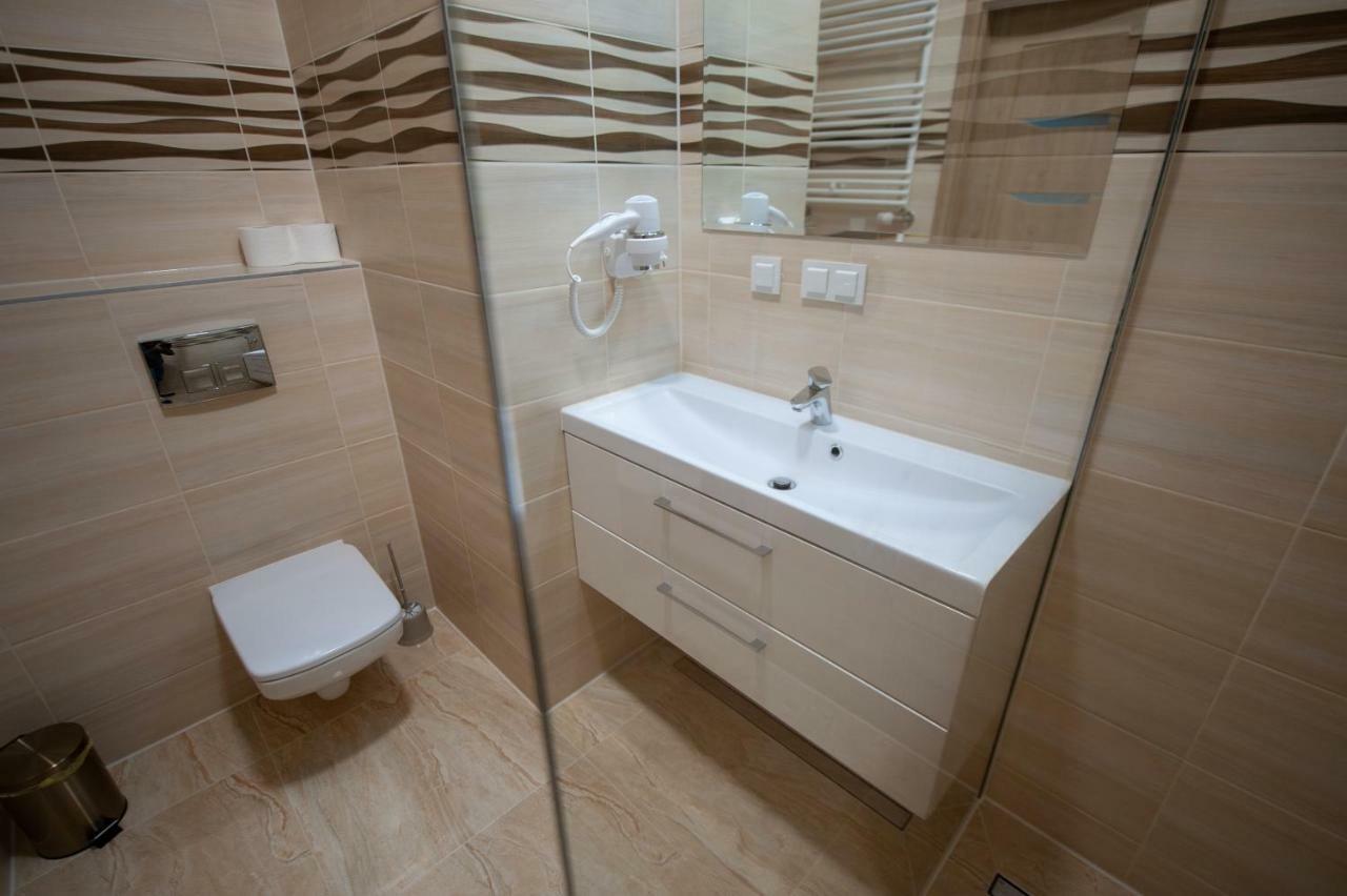 Awangarda Home Apartment Varşovia Exterior foto