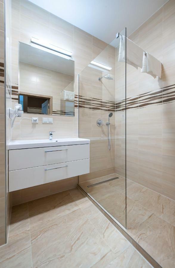Awangarda Home Apartment Varşovia Exterior foto